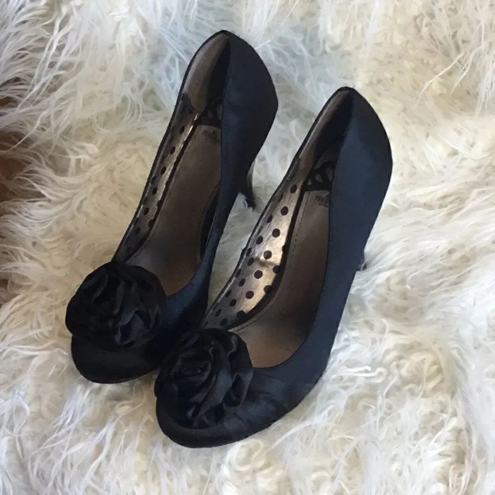 Black heels with fabric upper with roses at toe, shiny heels by FERGALICIOUS - Picture 2 of 10